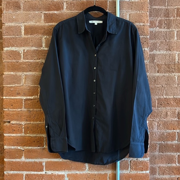 Like new - Xirena Beau Shirt in Black - Picture 2 of 6